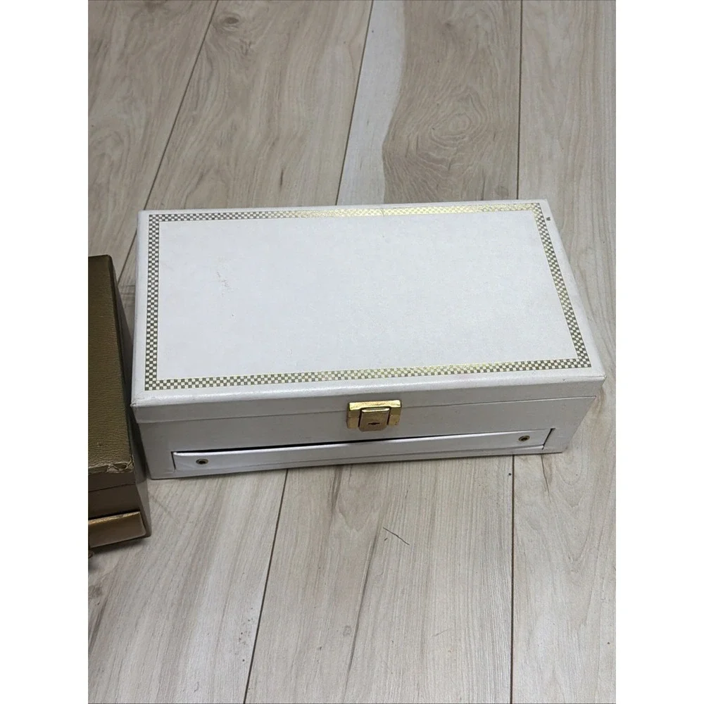 Vintage MCM  Lady Buxton Jewelry Box Set Of 2 White And Gold Tiered Hollywood